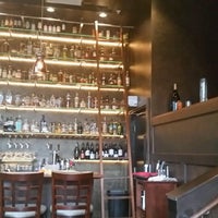 Foto tirada no(a) Alchemy Restaurant and Bar por Lisa M. em 3/18/2017