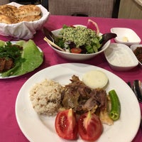 Das Foto wurde bei Kazan Restaurant Konyaaltı von Banu B. am 10/7/2019 aufgenommen