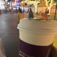 Photo taken at The Coffee Bean &amp;amp; Tea Leaf by F on 1/5/2020