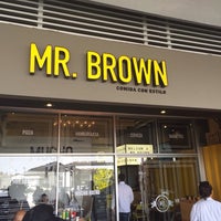 Foto tirada no(a) Mr. Brown por Alejo F. em 7/9/2016