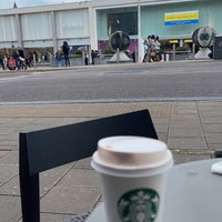 Photo taken at Starbucks by Abdulelah on 10/10/2021