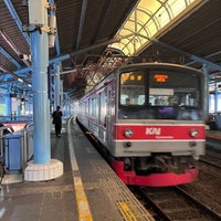 Photo taken at Stasiun Juanda by Mar3 on 9/14/2023