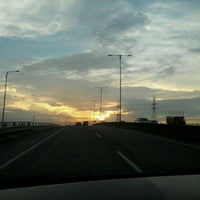 Review Gerbang Tol Tandes Timur 1