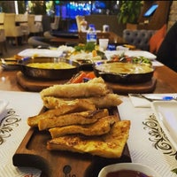 Снимок сделан в Şamşa Cafe Restaurant пользователем Arven C. 1/11/2020