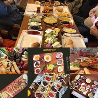 Das Foto wurde bei Şamşa Cafe Restaurant von Arven C. am 1/5/2020 aufgenommen