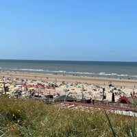 Photo taken at Strand Zandvoort aan Zee by Angeli d. on 8/20/2023