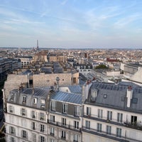 Photo taken at Hôtel Mercure Paris Montmartre Sacré Cœur by Jack K. on 9/3/2023