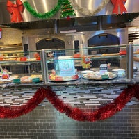 12/11/2019 tarihinde Ken C.ziyaretçi tarafından Krispy Pizza'de çekilen fotoğraf