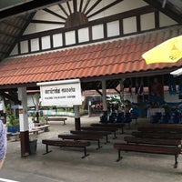 Photo taken at สถานีรถไฟคลองตัน (Khlong Tan) SRT3009 by naomi K. on 1/15/2019