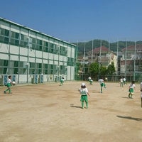 池田市立秦野小学校 Elementary School
