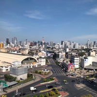 Photo taken at Hua Lamphong Intersection by ベニート ニ. on 12/6/2021