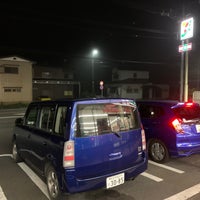 Photo taken at 7-Eleven by チー牛 大. on 7/11/2021