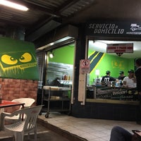 9/14/2016에 Eder H.님이 Monster Burgers에서 찍은 사진