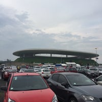 8/27/2017 tarihinde Leorenaziyaretçi tarafından Explanada Estadio Akron'de çekilen fotoğraf
