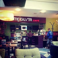 Photo taken at Me Gusta Cafe (coffee CAVA) by Diana G. on 5/14/2013