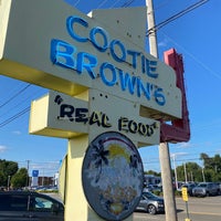 Photo taken at Cootie Brown&amp;#39;s by Kyle M. on 9/14/2022