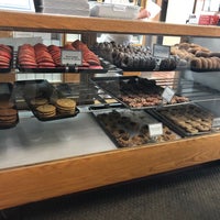 Photo taken at Long&amp;#39;s Bakery by Alex on 2/3/2019