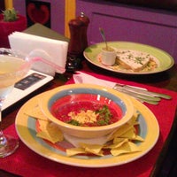 รูปภาพถ่ายที่ Burrito House โดย Натали С. เมื่อ 3/30/2013