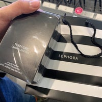 Photo taken at SEPHORA by Hassan on 5/4/2019