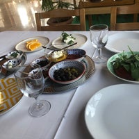 Das Foto wurde bei Acar Restaurant von MügeAnlık am 3/27/2021 aufgenommen