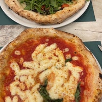 12/13/2022 tarihinde Ahmadziyaretçi tarafından La Pizza è Bella'de çekilen fotoğraf