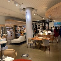 Photo taken at Crate &amp;amp; Barrel by PoP O. on 10/4/2020