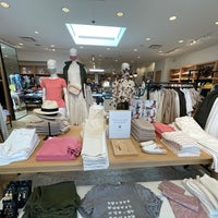 Photo taken at J.Crew by PoP O. on 5/14/2021