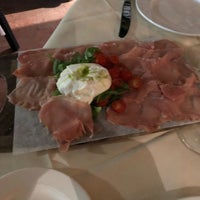 Foto tirada no(a) Quattro Gastronomia Italiana por Geann D. em 11/6/2017