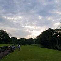 Photo taken at Executive Golf Course by kikeun on 6/17/2022