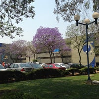 รูปภาพถ่ายที่ Universidad Autónoma Metropolitana-Xochimilco โดย Juan Salvador B. เมื่อ 4/19/2013