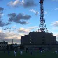 Photo taken at 帝京大学グループ千住総合グラウンド by Lou on 9/8/2018