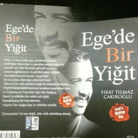 Photo taken at Ayışığı Cafe Kitap by Yunus K. on 4/12/2016