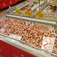 Photo taken at マルエツ 川崎宮前店 by okapi on 12/23/2012