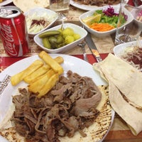 Das Foto wurde bei Saraylı Restoran von Zeyn am 12/28/2014 aufgenommen
