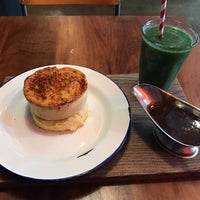 Photo taken at Pieminister by Serkan A. on 7/15/2017