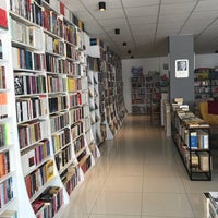 Photo prise au Eflatun Kitap &amp;amp; Kafe par İrfan ş. le1/28/2022
