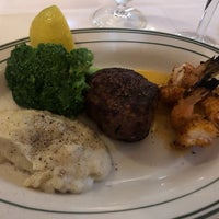 Photo taken at Frankie &amp;amp; Johnnie&amp;#39;s Steakhouse by Bethany C. on 7/23/2021