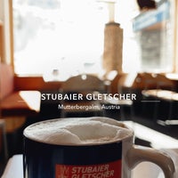 รูปภาพถ่ายที่ Stubaier Gletscher โดย EB เมื่อ 10/6/2022