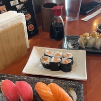 Foto diambil di Sushi Koo oleh A pada 7/1/2023