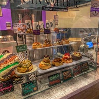Photo taken at Cinnaholic by Lucyan on 9/15/2020