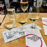 Photo taken at Oregon Wines On Broadway by Lucyan on 12/15/2018