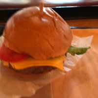 11/19/2021에 Shantanu A.님이 New York Burger Co.에서 찍은 사진