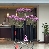 Das Foto wurde bei Mafraq Hotel Abu Dhabi von amal am 10/13/2022 aufgenommen
