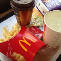 Photo taken at McDonald&amp;#39;s by むさしのみかん m. on 5/12/2013