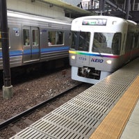 Photo taken at Inokashira Line Meidaimae Station (IN08) by むさしのみかん m. on 8/8/2015