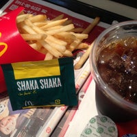 Photo taken at McDonald&amp;#39;s by むさしのみかん m. on 4/14/2013