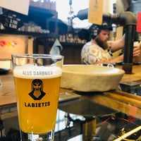 Foto scattata a Labietis atzars Centrāltirgū | Labietis Central Market Beer Branch da Sol V. il 8/18/2019