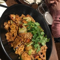 รูปภาพถ่ายที่ Toro Noodle Bar โดย Xue Qiong เมื่อ 1/8/2019