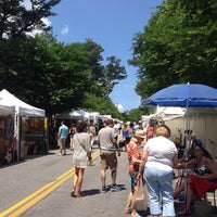 Photo taken at Peachtree Hills Festival of the Arts by Marie M. on 5/31/2014