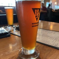 Photo taken at BJ&amp;#39;s Restaurant &amp;amp; Brewhouse by Timofee O. on 10/2/2021